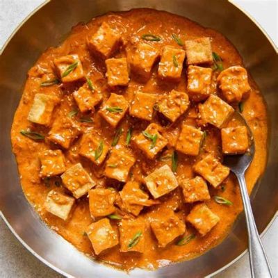  Xinyang Shousi Tofu: Een Romige Dans van Zijdeachtige Texturen en Pittige Noten!